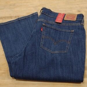 NWT Levi's Women's Boot Cut Jeans in Dark Blue Denim